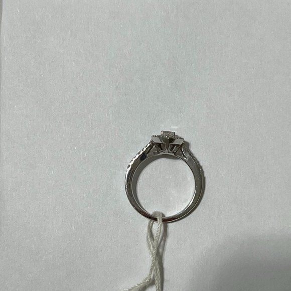 Brand new beautiful diamond 14K white gold ring - Picture 5 of 6